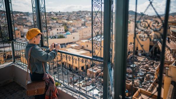 Blue cities, maze-like medinas, snowcapped mountains, and shifting desert sands — plan your travels through Morocco’s top cities