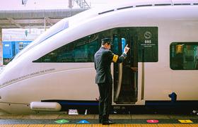 Go all aboard with confidence using our guide to Japanese rail journeys that get your engines running
